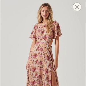 ASTR the label - Katrina Floral Dress